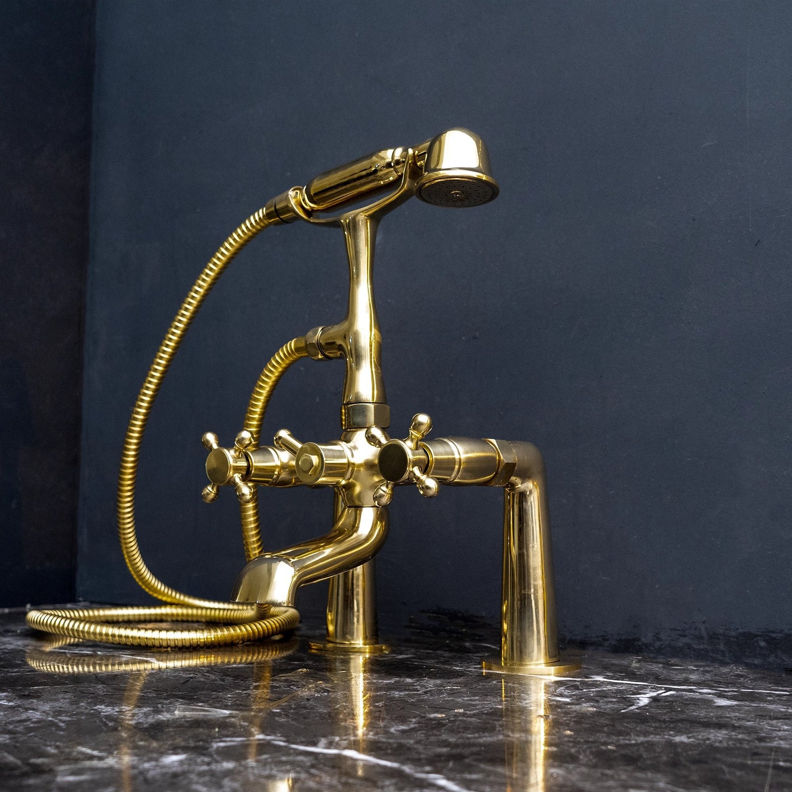 London Bath Tub Filler - Image 4