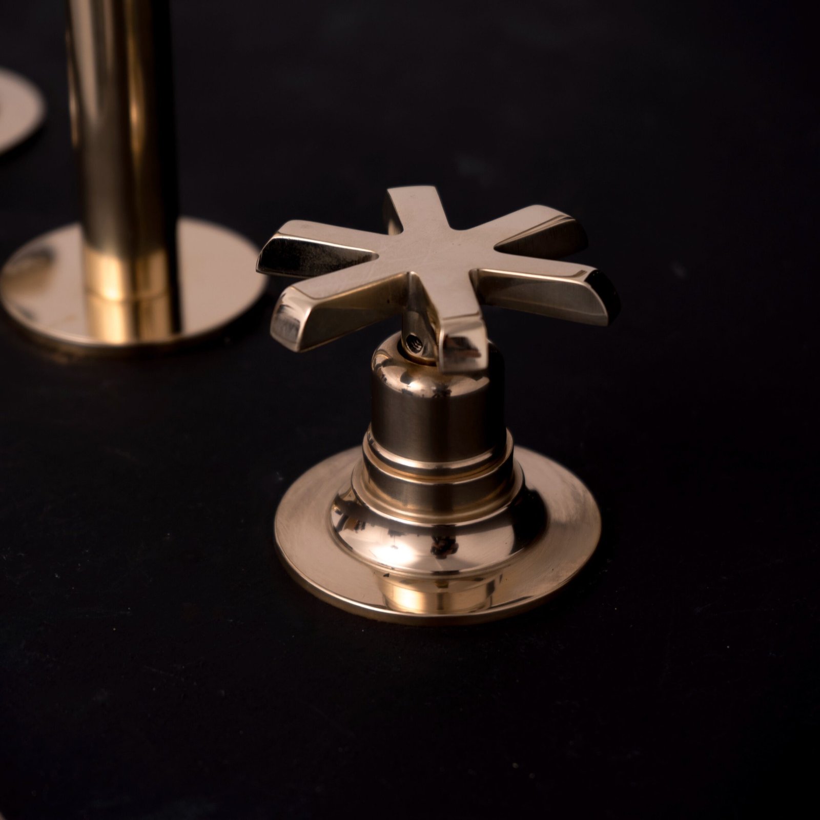 3-Hole Bath Faucet - Image 4
