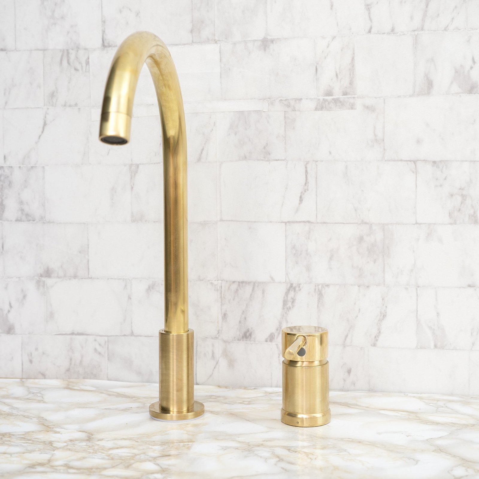 Gleam Lavatory faucet