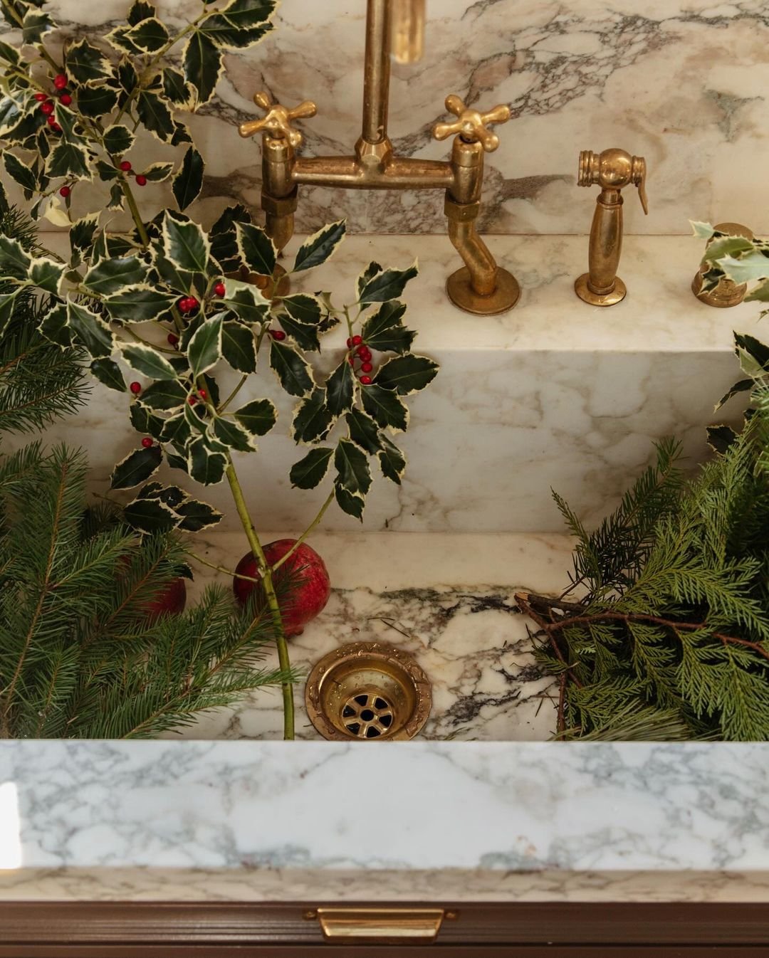 Lone Kitchen Faucet - Image 3