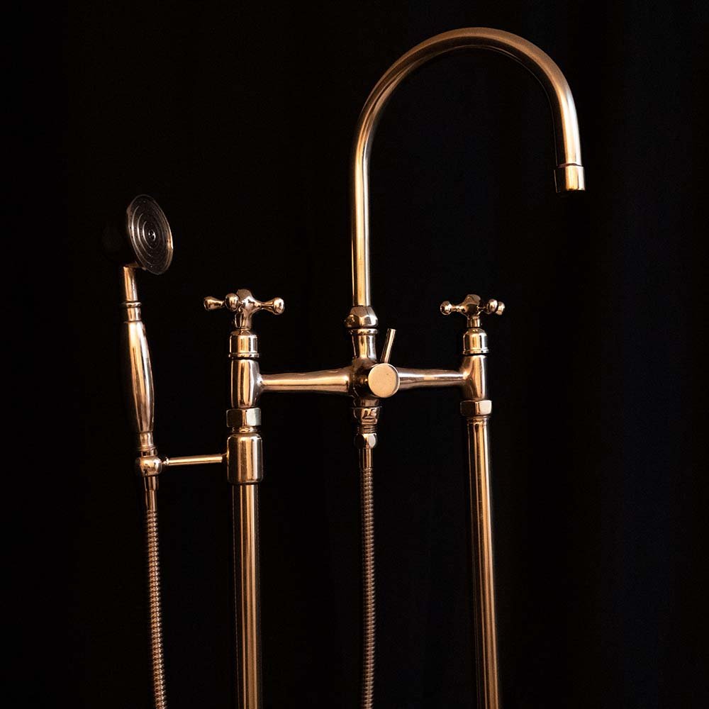 Floor Mounted Tub Filler - Image 3