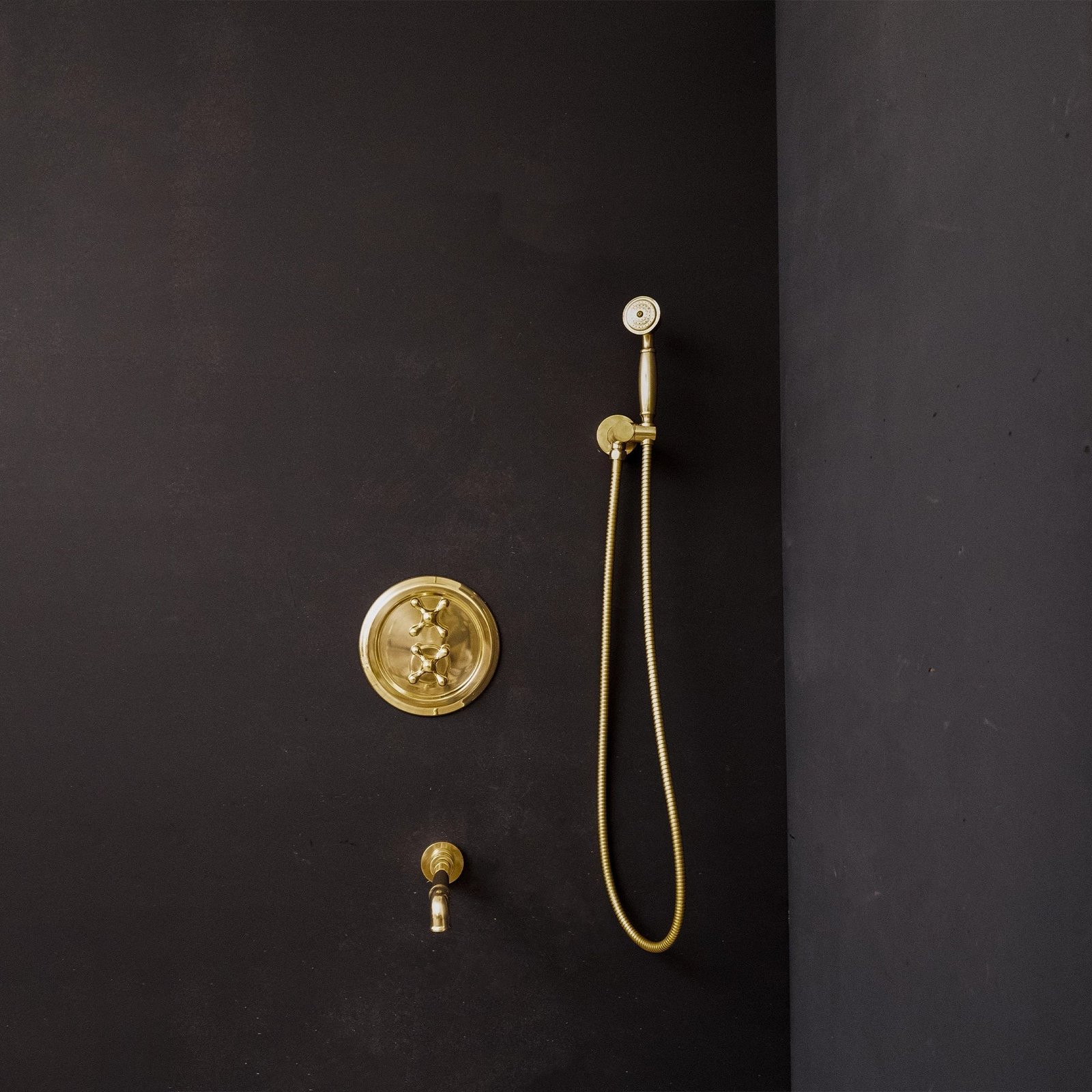 The Thermostatic Shower - Image 4