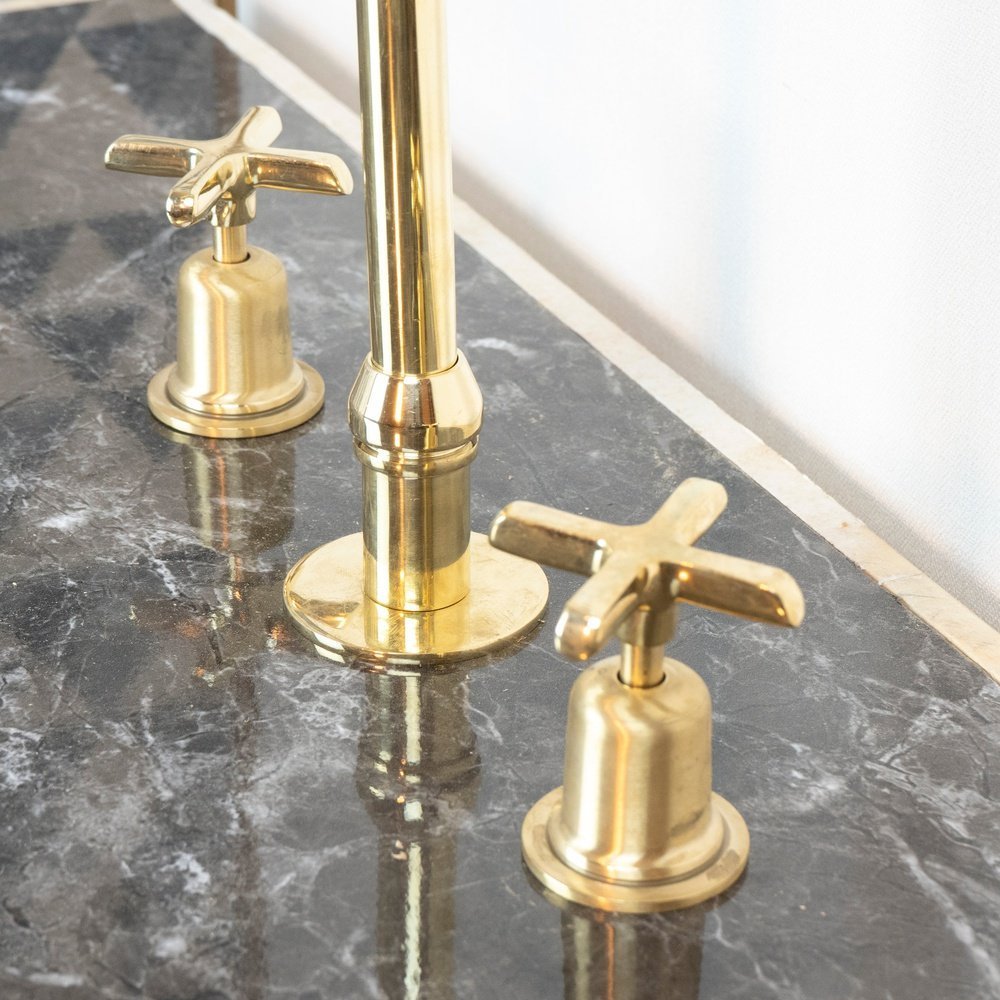 The Bell Kitchen Faucet - Image 2