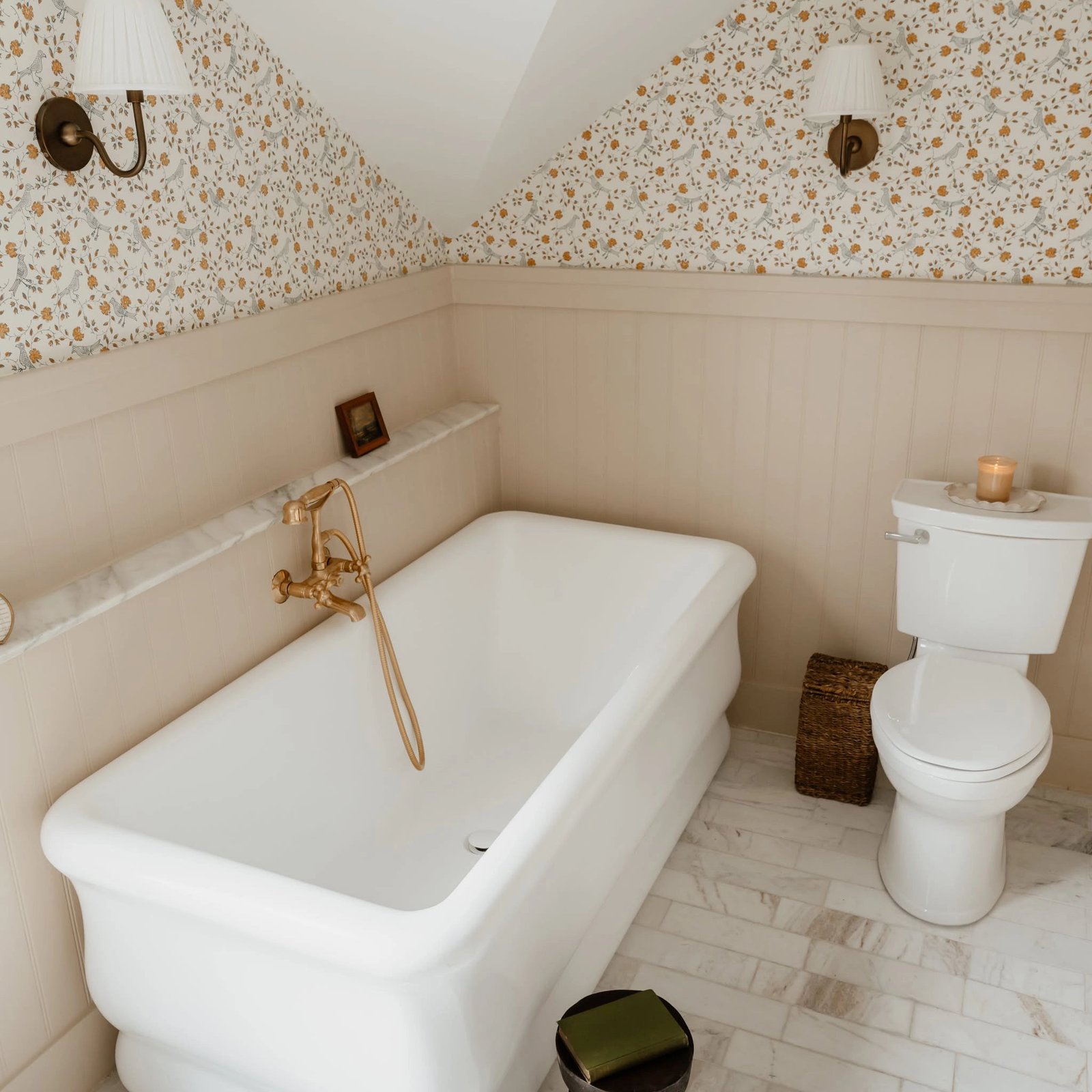 London Bath Tub Filler - Image 2
