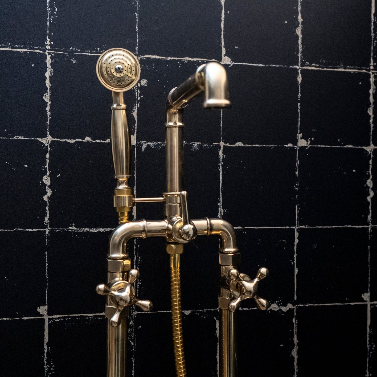 Floor Mounted Bathtub - Image 7