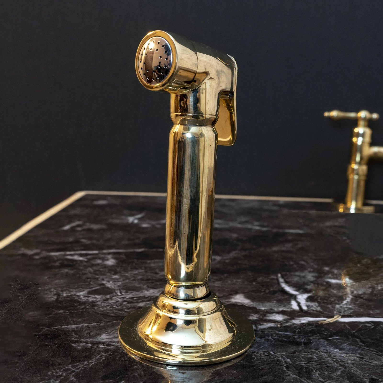 Brass kitchen side sprayer