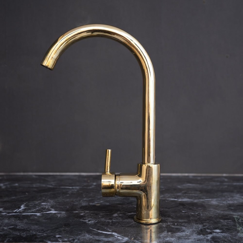 unlacquered-brass-faucet-360-degree-975928.jpg